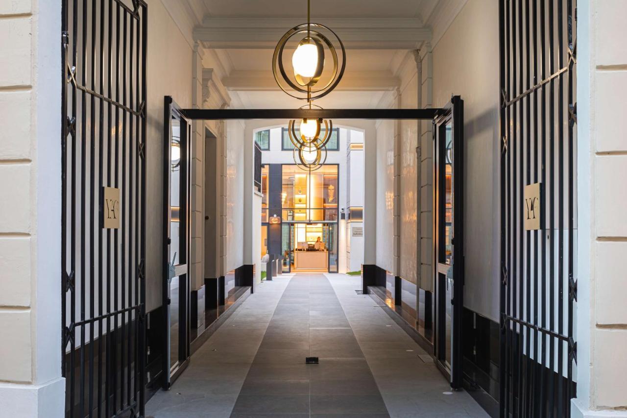 Hotel Yac Paris Clichy, A Member Of Radisson Individuals Buitenkant foto