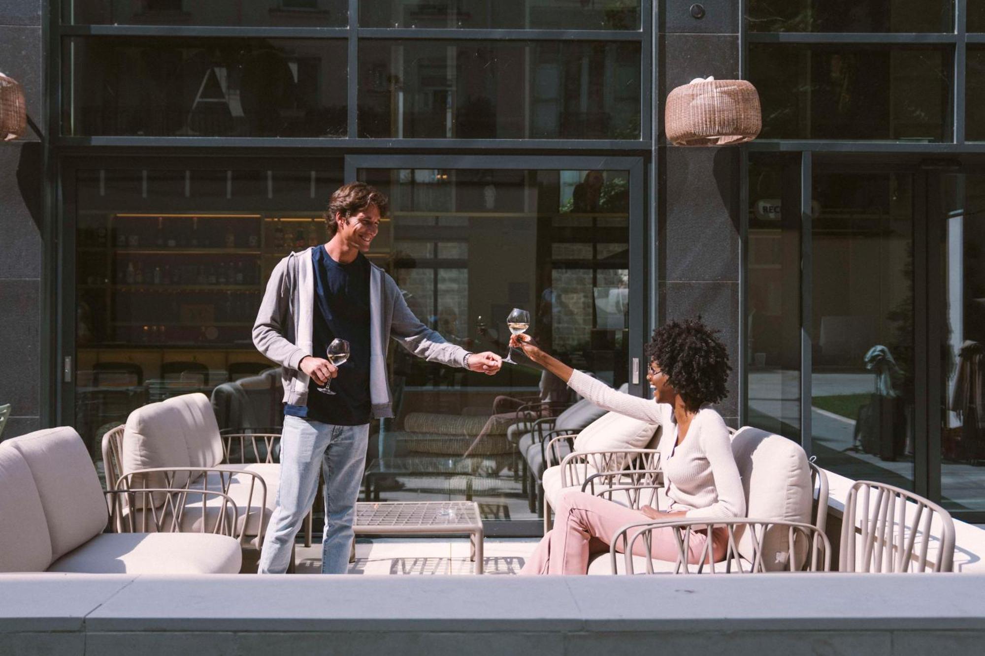 Hotel Yac Paris Clichy, A Member Of Radisson Individuals Buitenkant foto